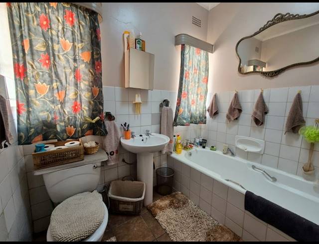 3 BEDROOM HOUSE FOR SALE IN SONLAND PARK
